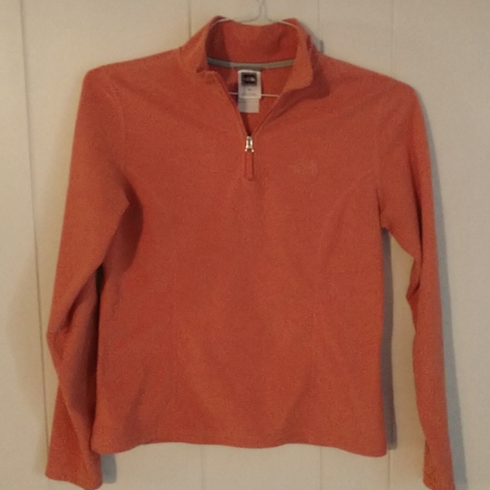 SALE--The North Face 1/4 zip up